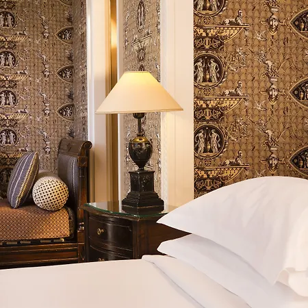 Des Grands Hommes Hotel 3*