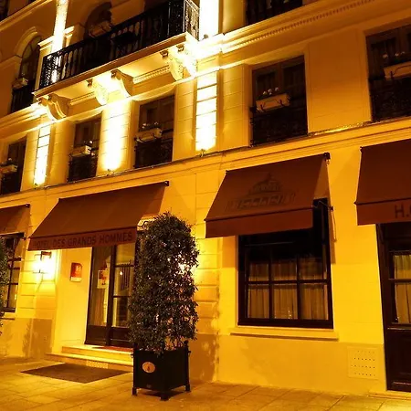 Hotel Des Grands Hommes Parigi